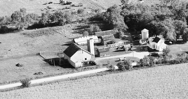 Vintage Aerial photo from 1984 in Chickasaw County, IA