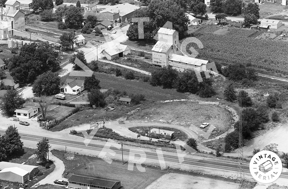 Vintage Aerial Illinois Douglas County 1972 16KDO2