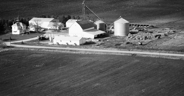Vintage Aerial photo from 1984 in Hardin County, IA