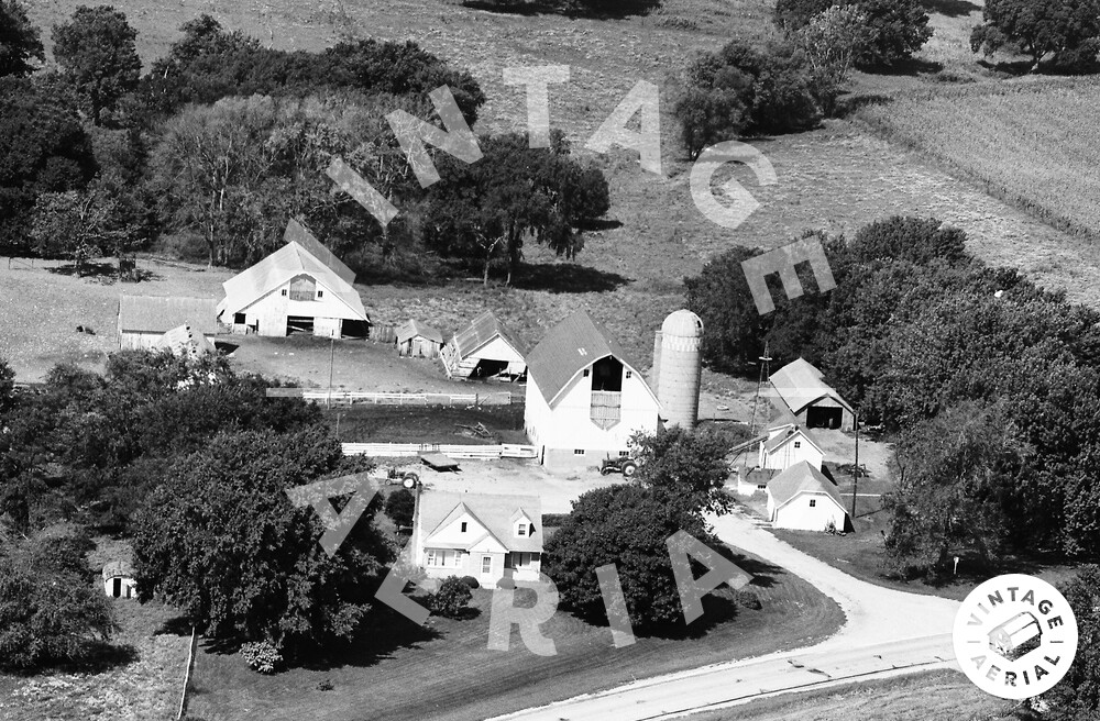 Vintage Aerial Iowa Winneshiek County 1972 36PWI19