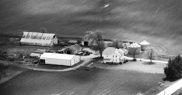 Vintage Aerial photo from 1989 in Muscatine County, IA