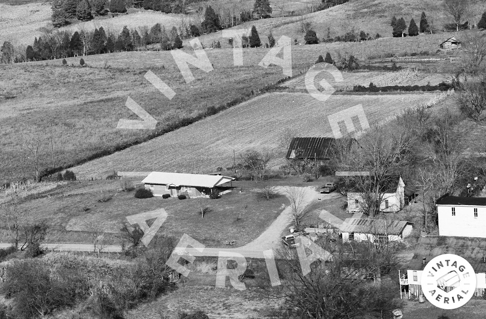Vintage Aerial Kentucky Russell County 1982 44WRU4