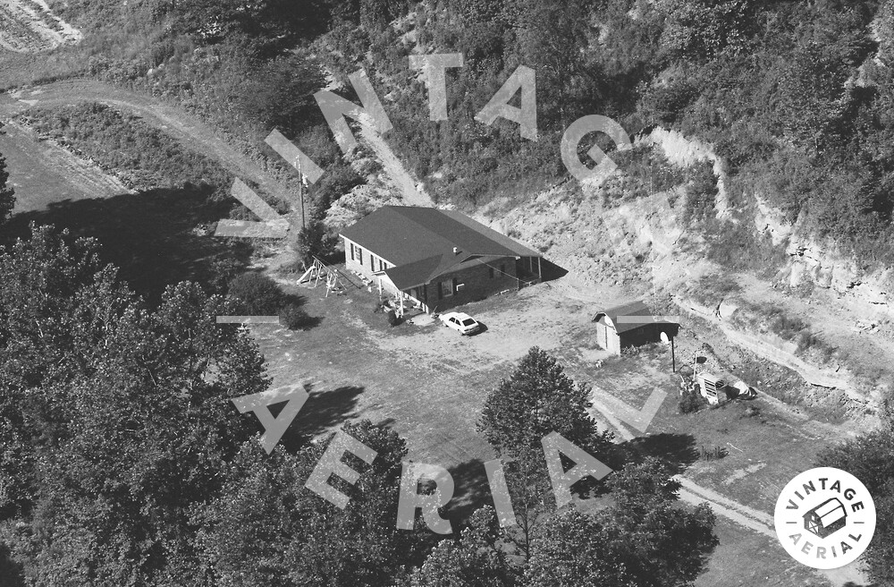Vintage Aerial Kentucky Martin County 1984 32LMR10