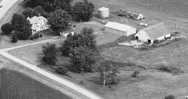Vintage Aerial photo from 1990 in Cedar County, IA