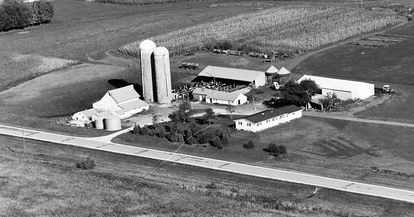 Vintage Aerial photo from 1984 in Chickasaw County, IA