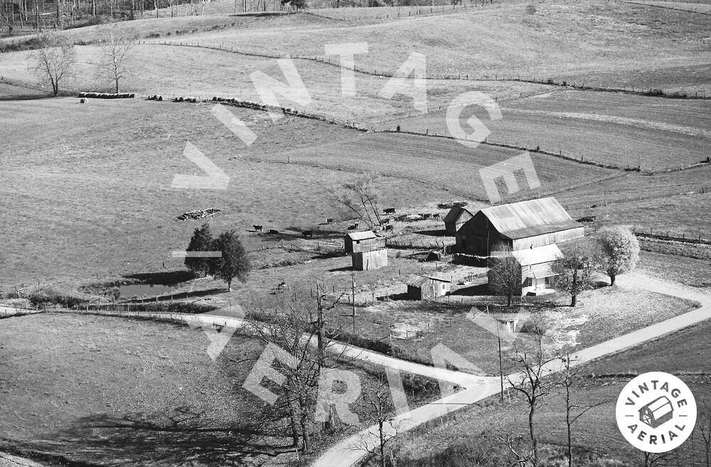 Vintage Aerial Kentucky Russell County 1982 30WRU35
