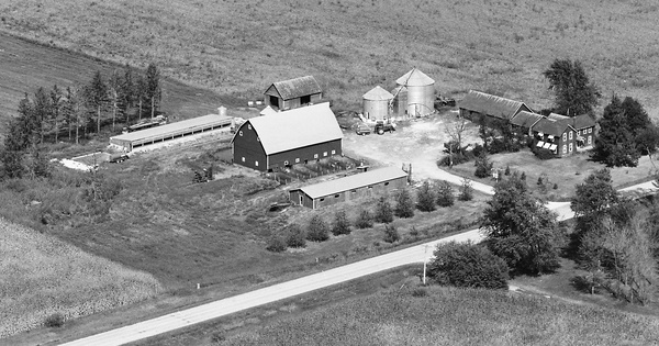 Vintage Aerial photo from 1984 in Fayette County, IA
