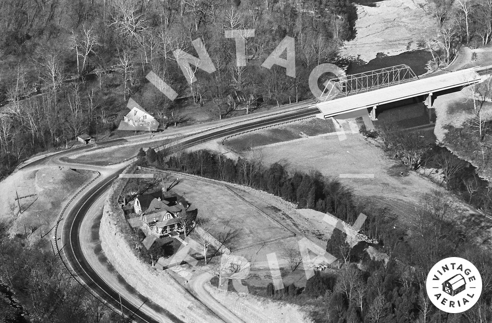 Vintage Aerial Kentucky Franklin County 1981 21IFR35