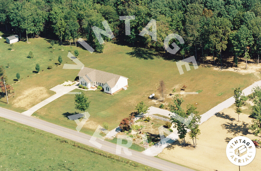 Vintage Aerial | Tennessee | Grundy County | 2004 | 10-GY-25