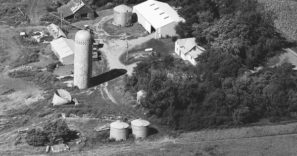 Vintage Aerial photo from 1991 in Union County, SD